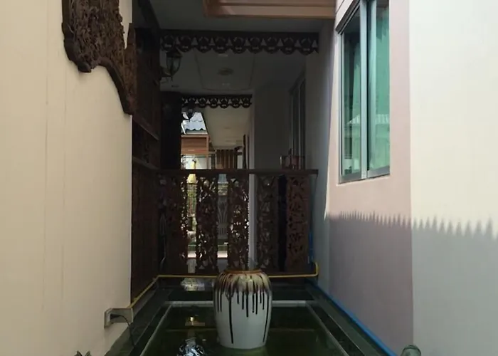 Kim At Morleng Hostel Bangkok
