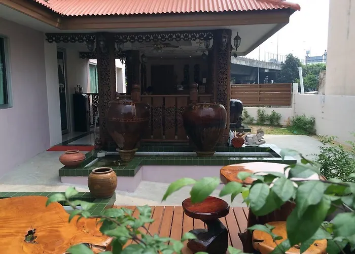 Kim At Morleng Bangkok